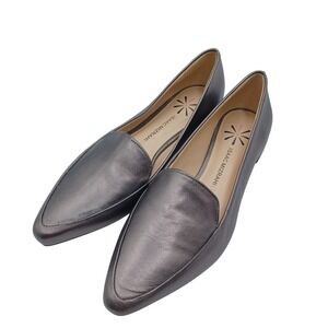 Isaac Mizrahi Calla Loafers Womens 5.5M Pewter Good Metallic Leather Pointed Toe